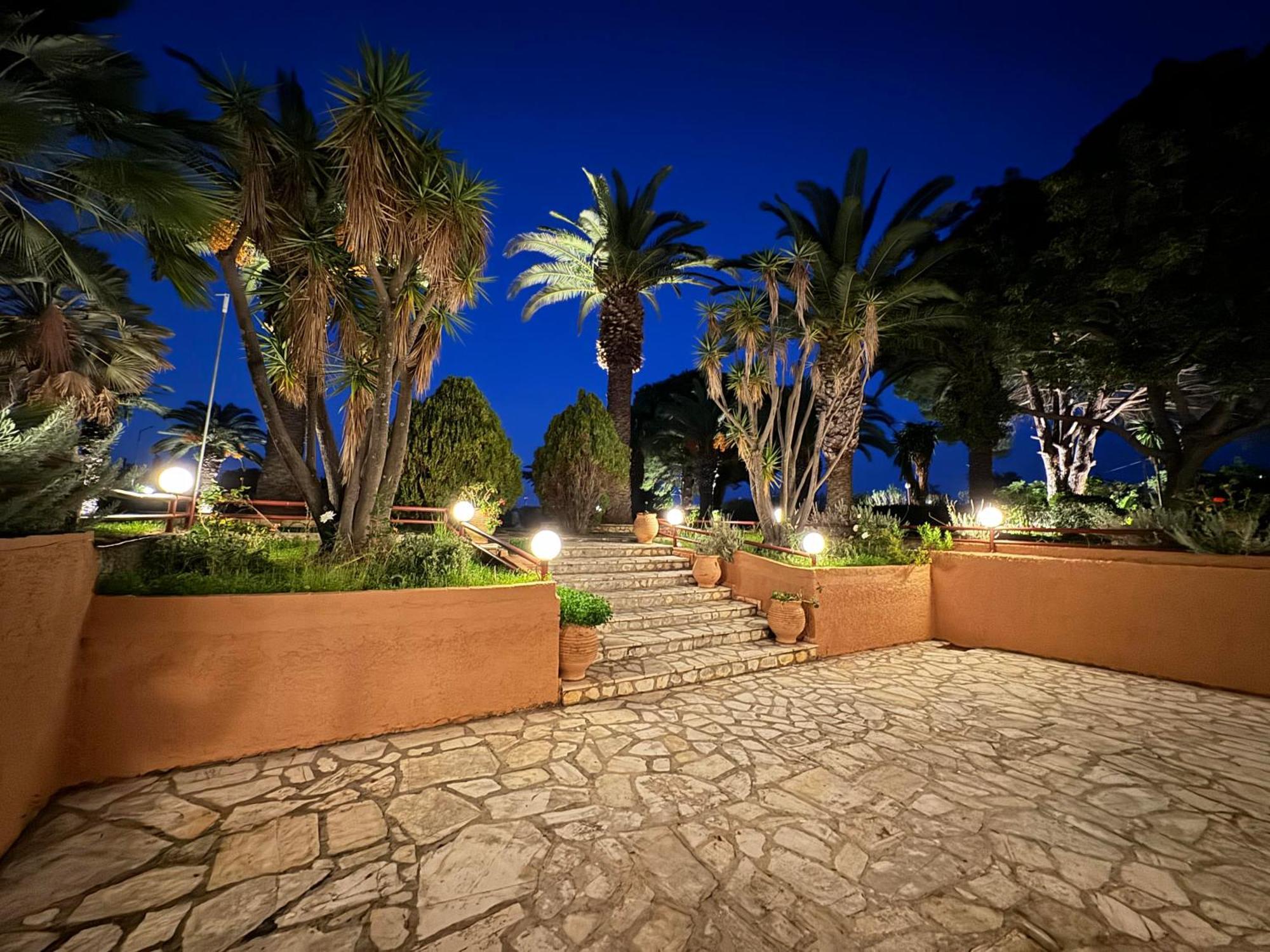 Pami Apartament Almiros Beach